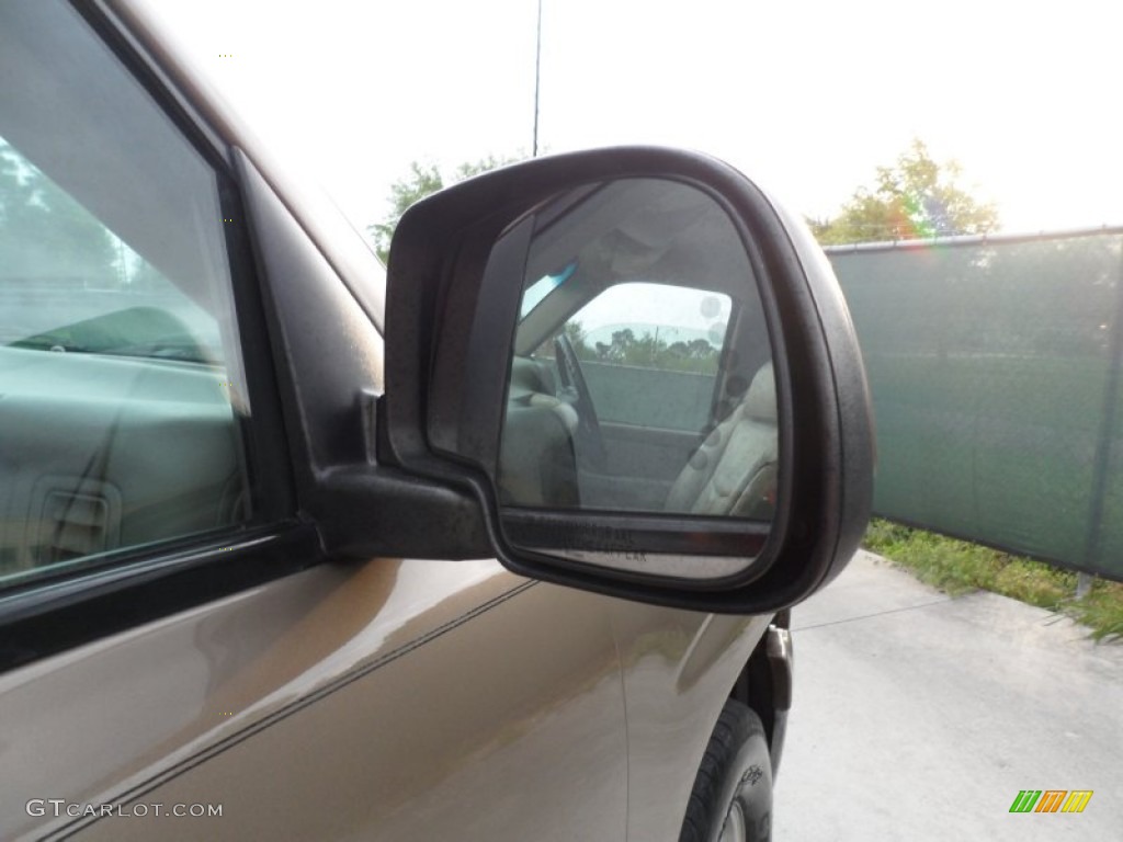 2003 Suburban 1500 LT - Sandalwood Metallic / Tan/Neutral photo #17