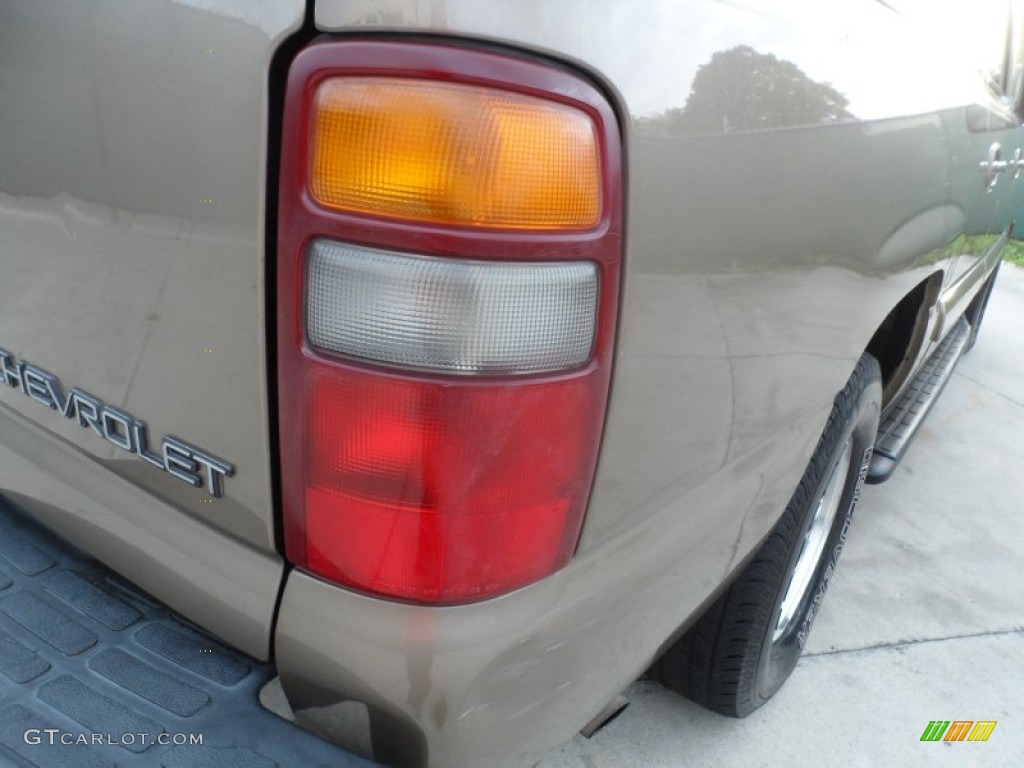 2003 Suburban 1500 LT - Sandalwood Metallic / Tan/Neutral photo #19