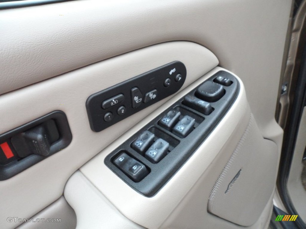 2003 Suburban 1500 LT - Sandalwood Metallic / Tan/Neutral photo #35