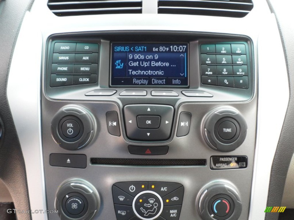 2013 Ford Explorer FWD Controls Photo #62572620