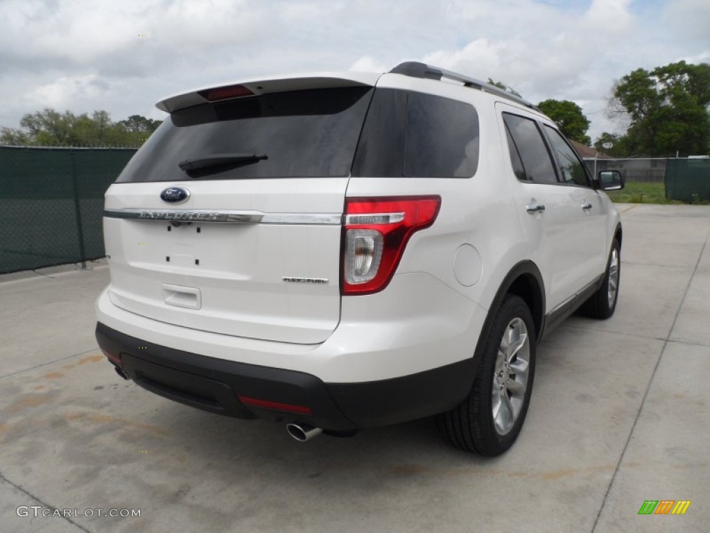 2013 Explorer XLT - White Platinum Tri-Coat / Charcoal Black photo #3