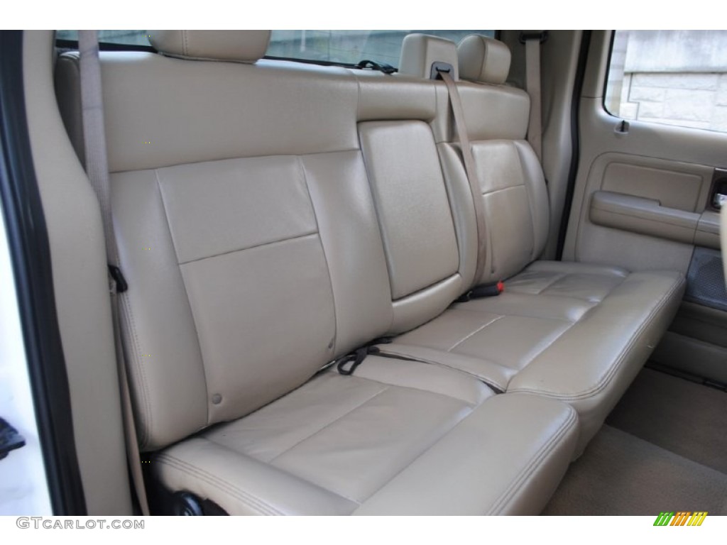 2006 F150 Lariat SuperCrew 4x4 - Oxford White / Tan photo #44