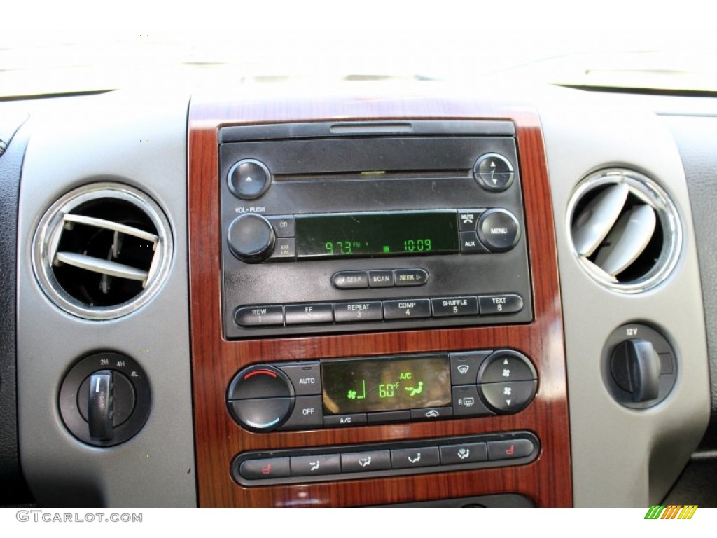 2005 Ford F150 Lariat SuperCrew 4x4 Audio System Photo #62576857