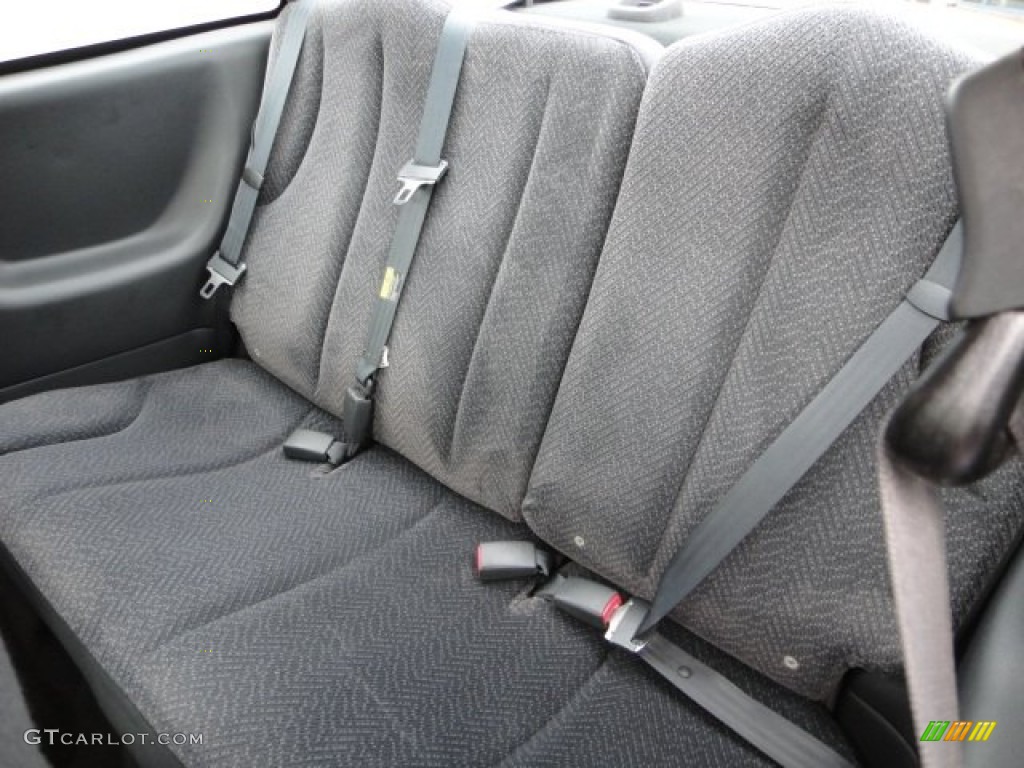 Graphite Gray Interior 2003 Chevrolet Cavalier LS Coupe Photo #62582410