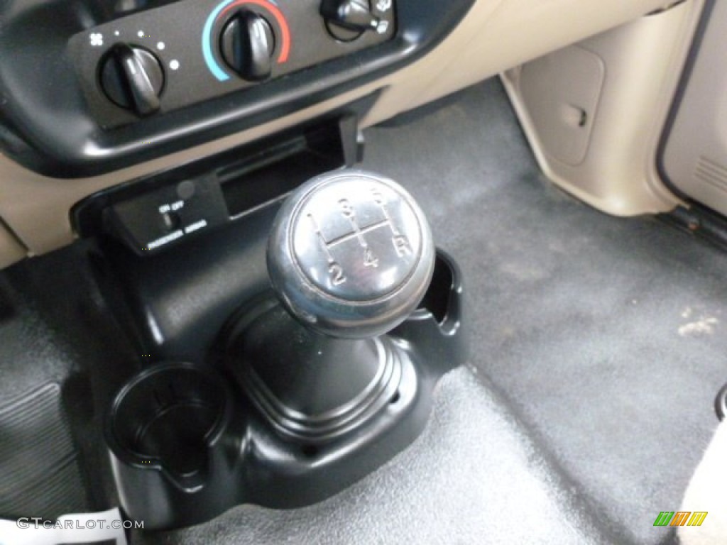 2004 Ford Ranger XL Regular Cab 5 Speed Manual Transmission Photo #62588256