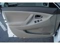 Super White - Camry LE Photo No. 18