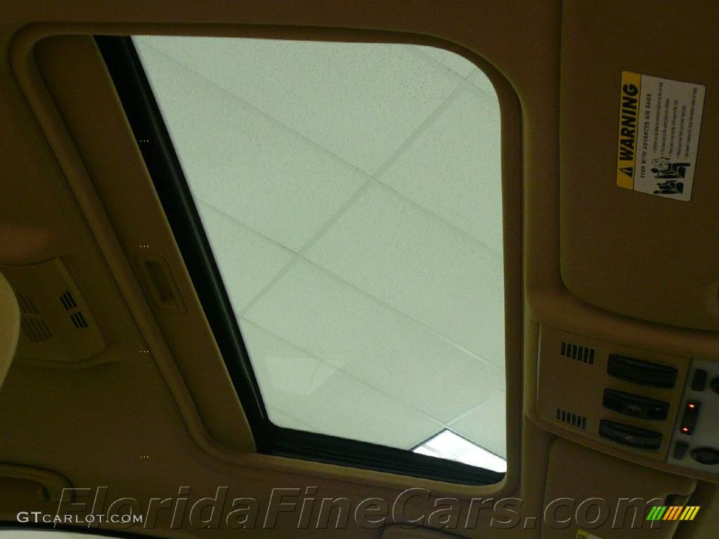 2006 3 Series 330i Sedan - Jet Black / Beige photo #20
