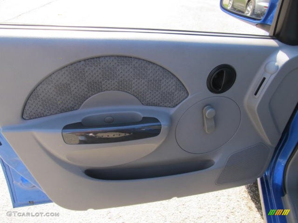 2004 Aveo Hatchback - Bright Blue Metallic / Gray photo #8