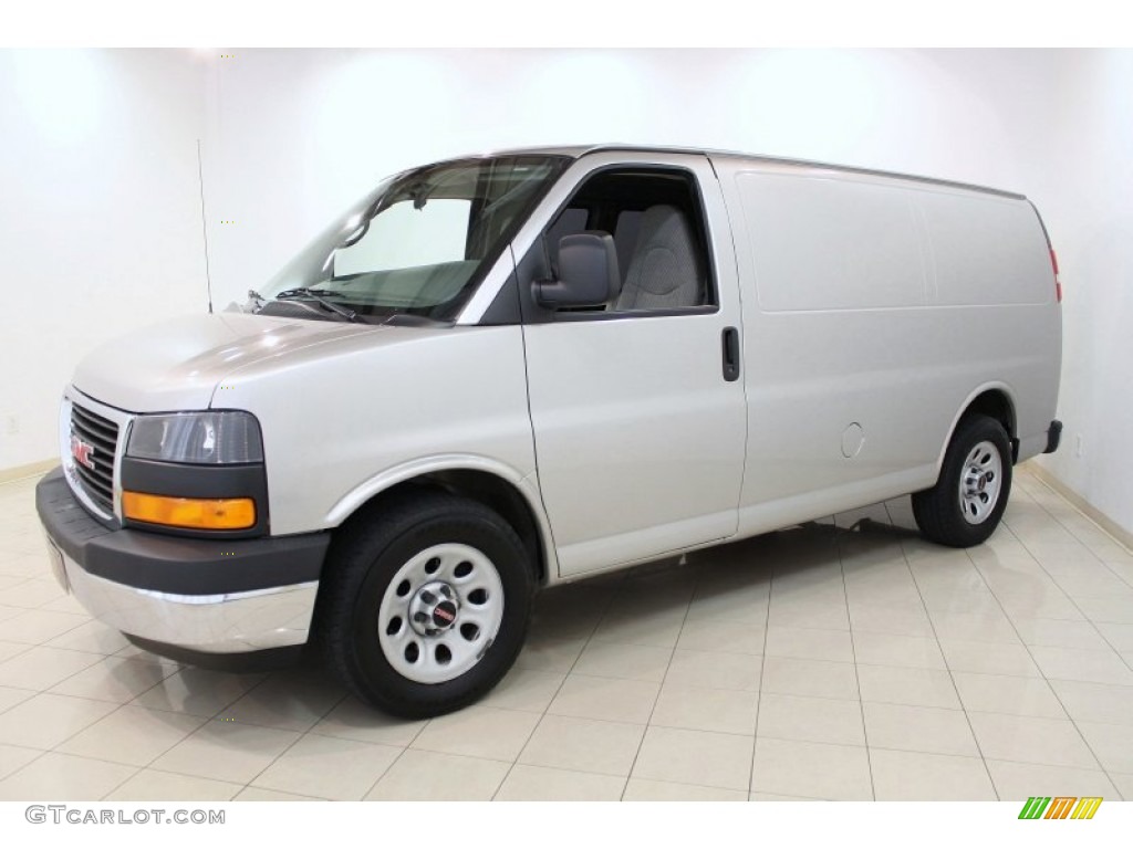 Silver Birch Metallic 2009 GMC Savana Van 1500 AWD Cargo Exterior Photo #62599579