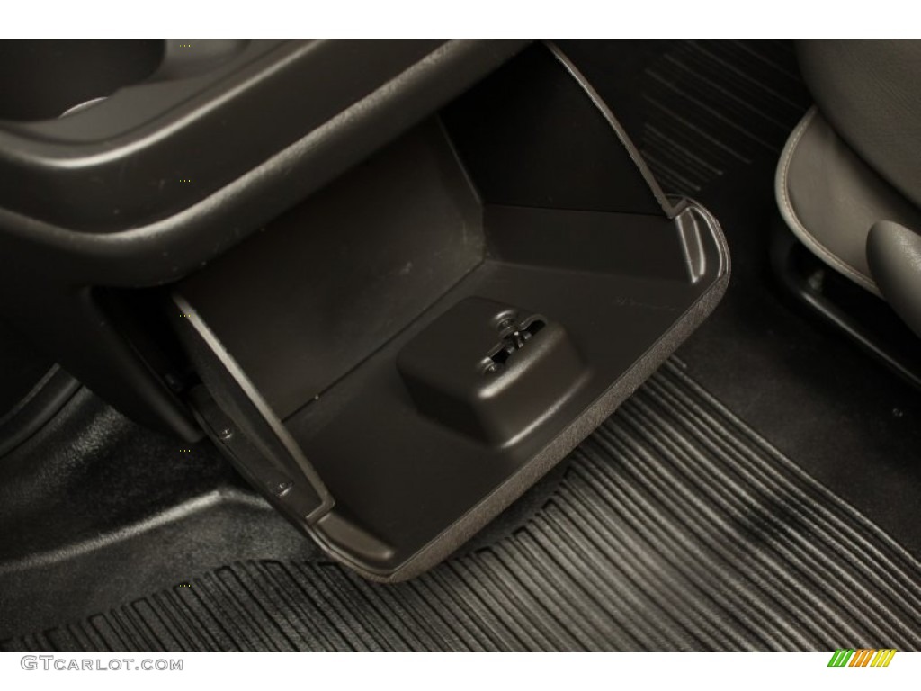 2009 Savana Van 1500 AWD Cargo - Silver Birch Metallic / Medium Pewter photo #10