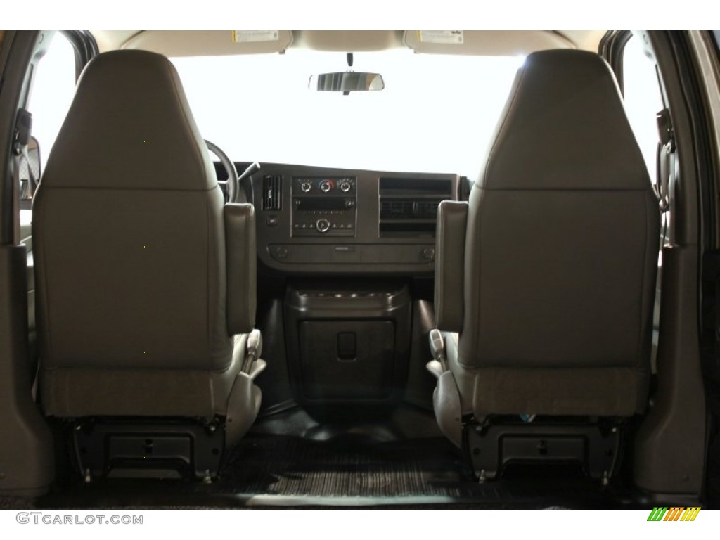 2009 Savana Van 1500 AWD Cargo - Silver Birch Metallic / Medium Pewter photo #15