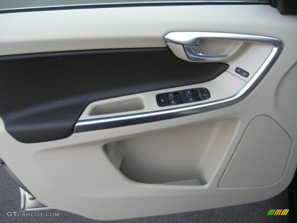 2012 Volvo XC60 T6 AWD Sandstone Beige/Espresso Door Panel Photo #62599958