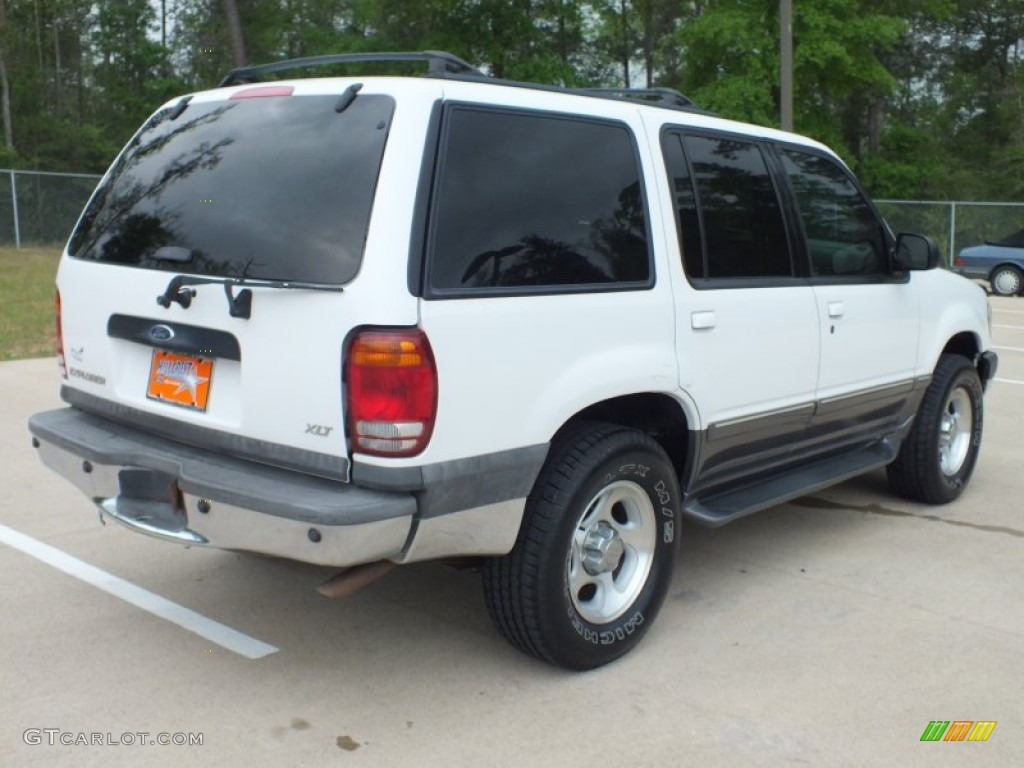 2001 Explorer XLT - Oxford White / Dark Graphite photo #5