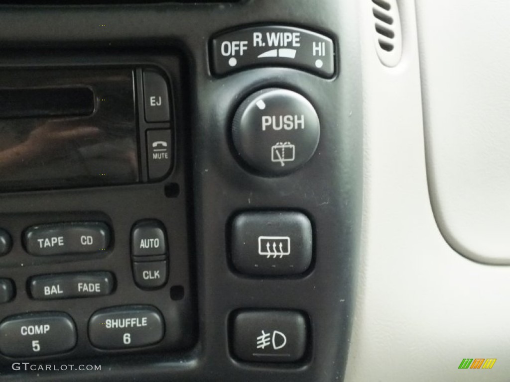 2001 Ford Explorer XLT Controls Photo #62600930