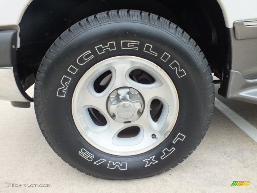 2001 Ford Explorer XLT Wheel Photo #62600997