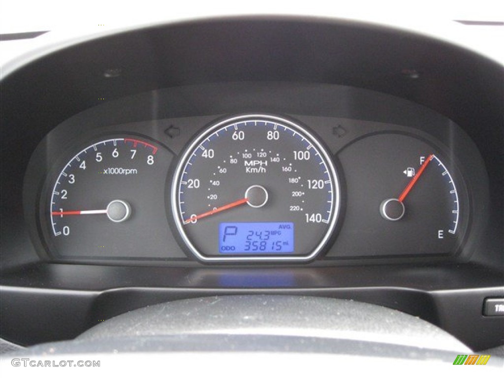2009 Elantra SE Sedan - Black Pearl / Black photo #15