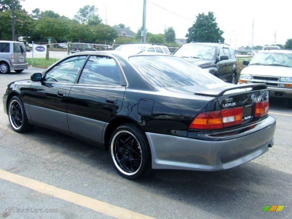 1999 ES 300 - Black Onyx / Sage photo #5