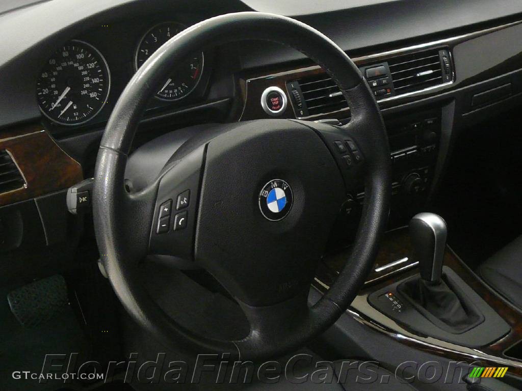 2006 3 Series 325i Sedan - Jet Black / Black photo #17