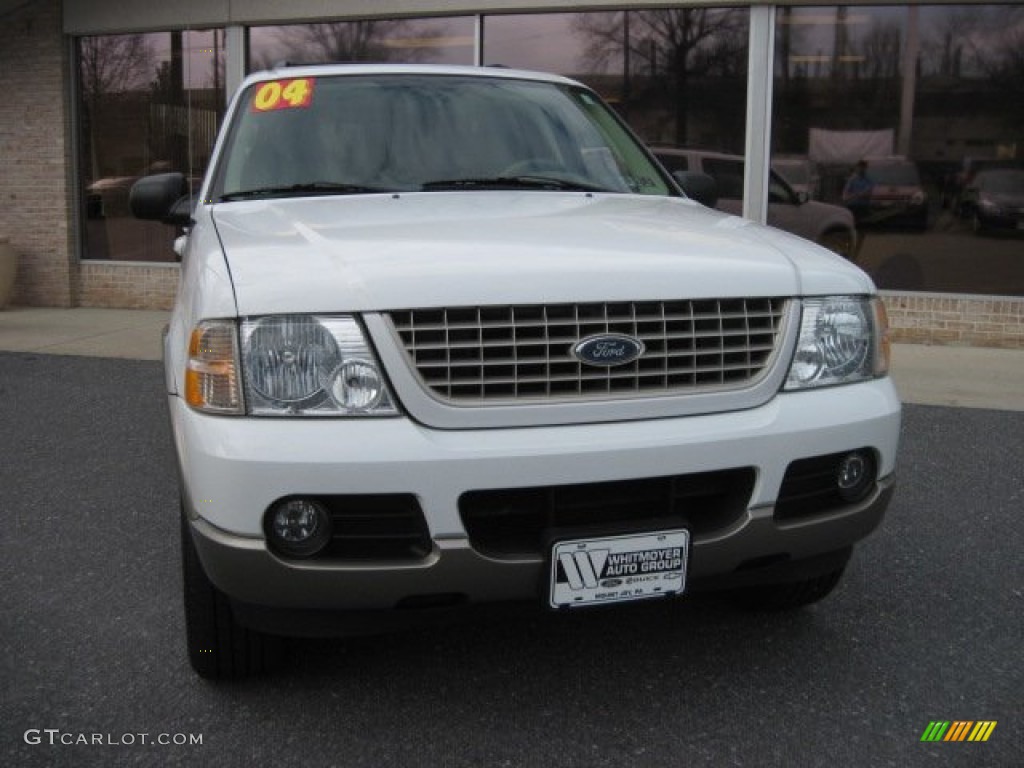 2004 Explorer Eddie Bauer 4x4 - Oxford White / Medium Parchment photo #2