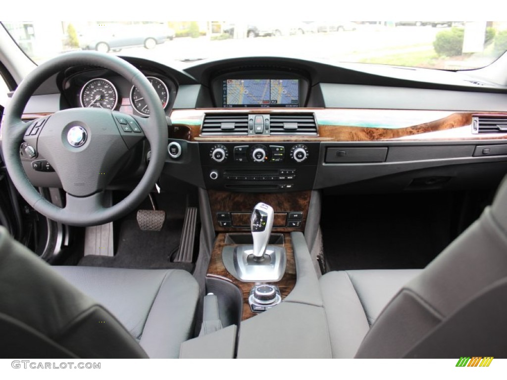 2009 BMW 5 Series 528xi Sedan Black Dashboard Photo #62606483