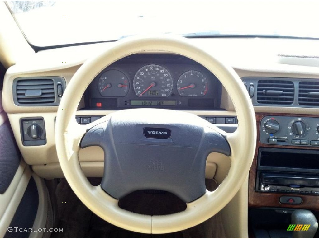 2000 Volvo C70 LT Convertible Beige Steering Wheel Photo #62608519
