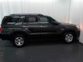 Black - 4Runner SR5 Photo No. 17