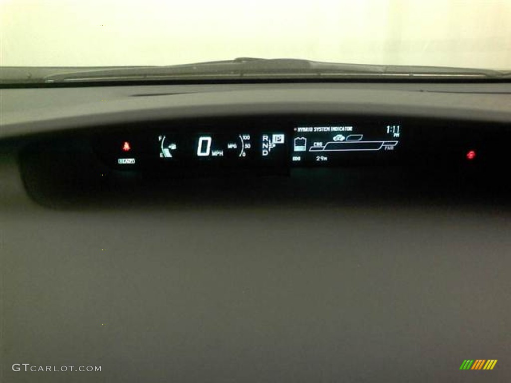 2012 Prius 3rd Gen Three Hybrid - Winter Gray Metallic / Misty Gray photo #9