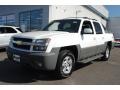 2002 Summit White Chevrolet Avalanche 4WD  photo #1