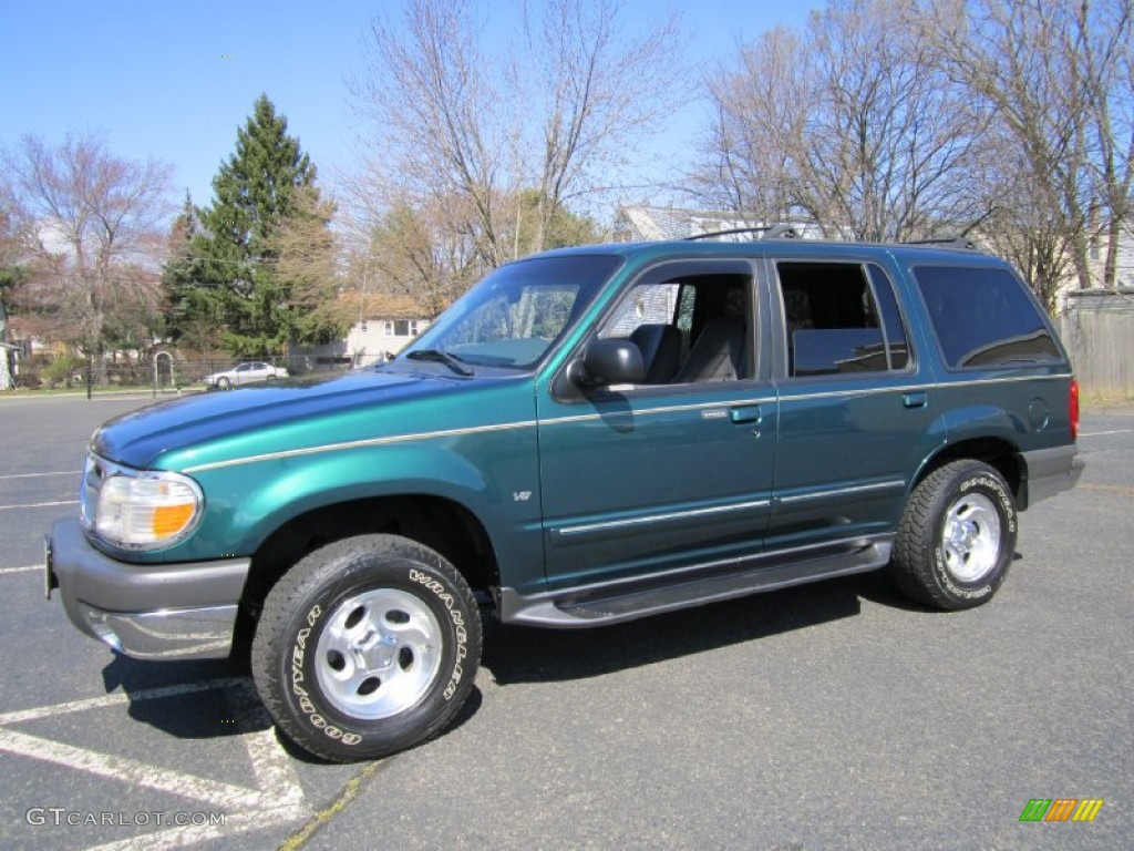 Tropic Green Metallic 1999 Ford Explorer XLT 4x4 Exterior Photo #62612045