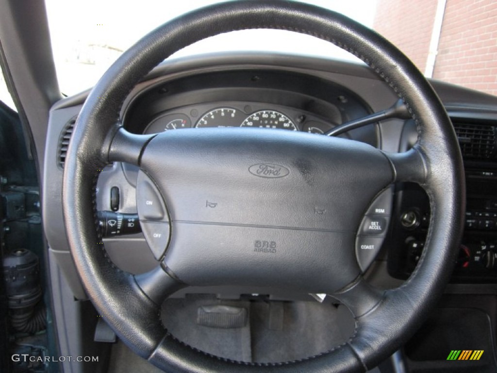1999 Ford Explorer XLT 4x4 Dark Graphite Steering Wheel Photo #62612201