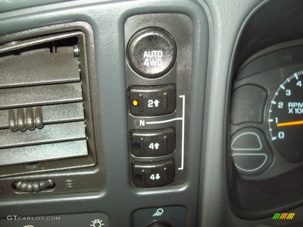 2004 Silverado 1500 LS Regular Cab 4x4 - Sport Red Metallic / Dark Charcoal photo #21