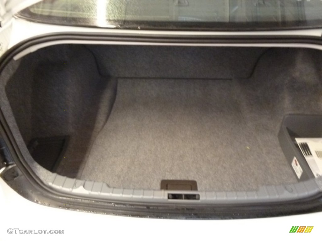 2011 3 Series 328i xDrive Sedan - Alpine White / Black photo #13