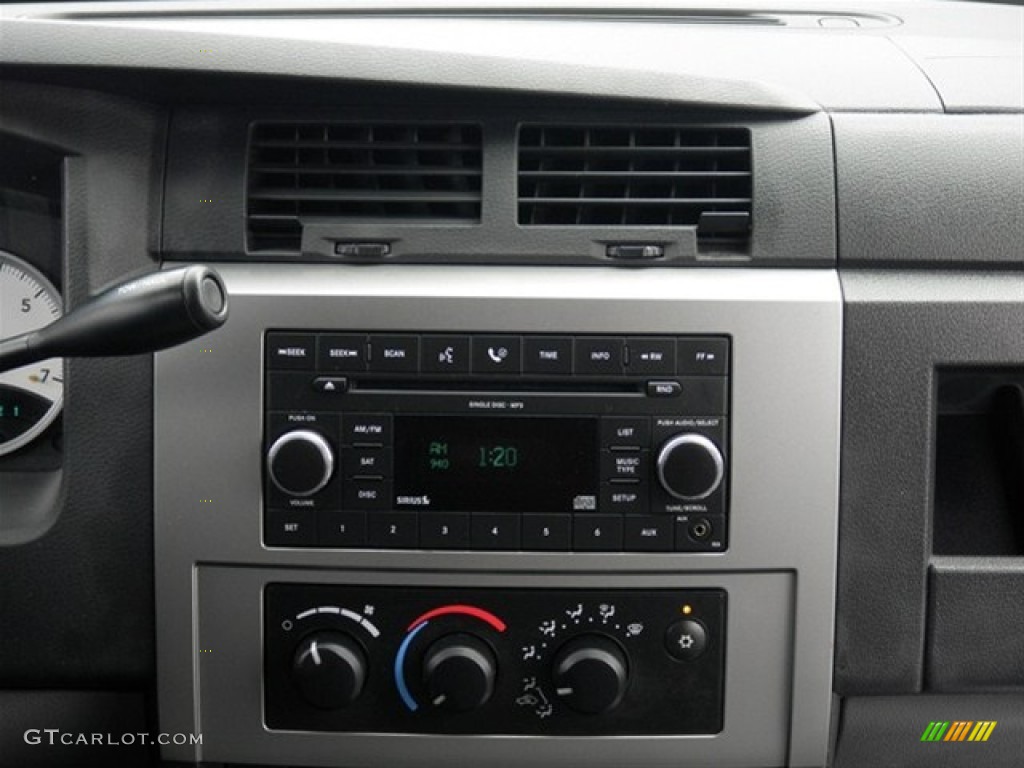 2008 Dodge Dakota SLT Extended Cab Audio System Photo #62615840