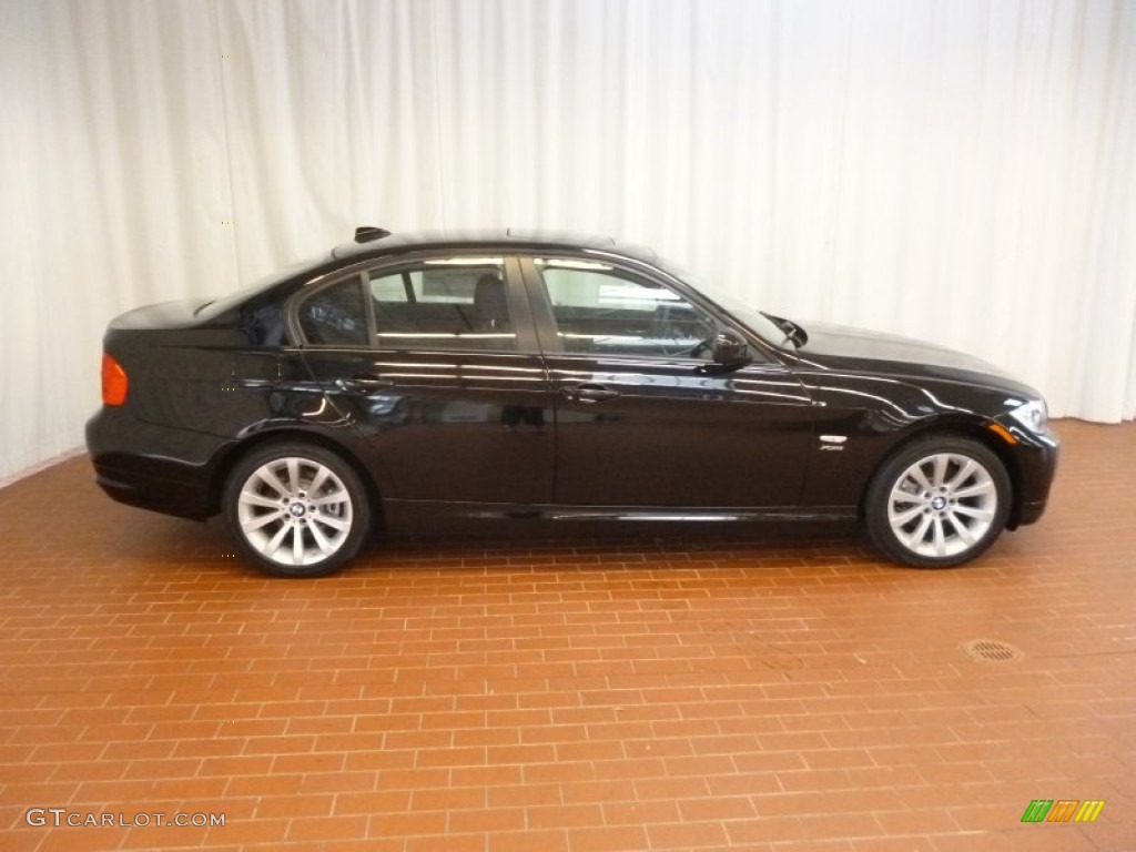 2011 3 Series 328i xDrive Sedan - Jet Black / Black photo #3