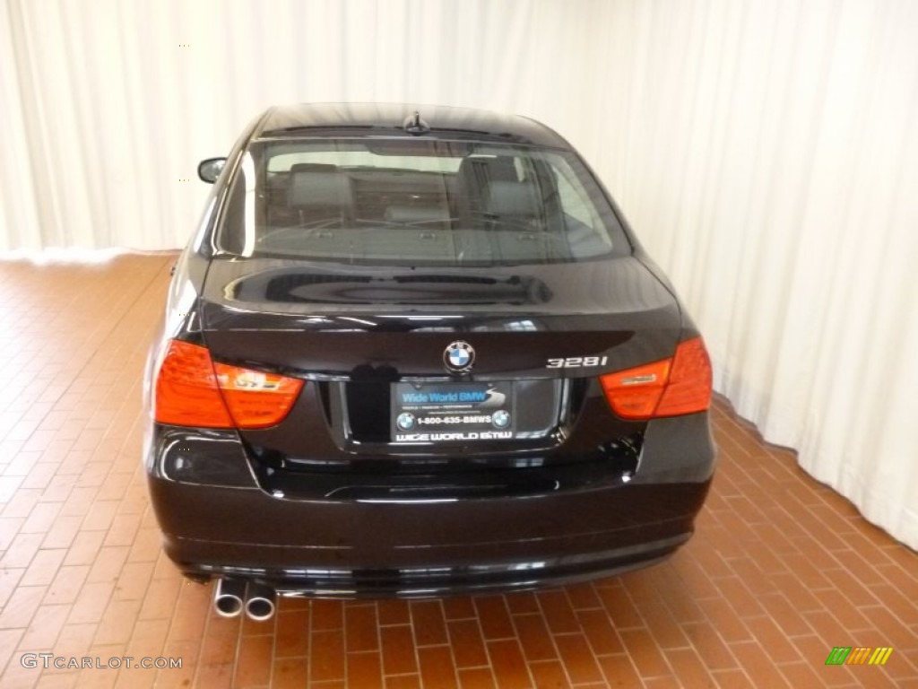 2011 3 Series 328i xDrive Sedan - Jet Black / Black photo #5