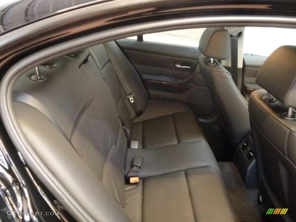 2011 3 Series 328i xDrive Sedan - Jet Black / Black photo #11