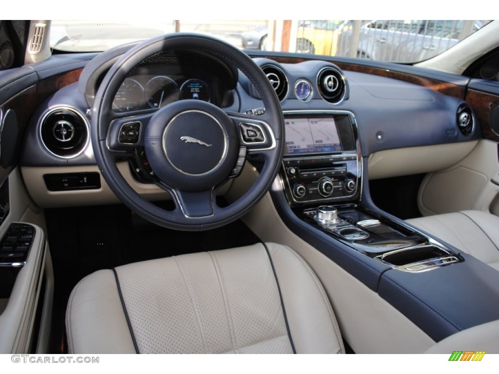 2011 XJ XJL - Frost Blue Metallic / Ivory/Navy photo #26