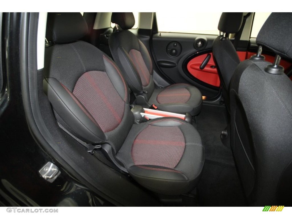 2011 Mini Cooper Countryman Rear Seat Photos