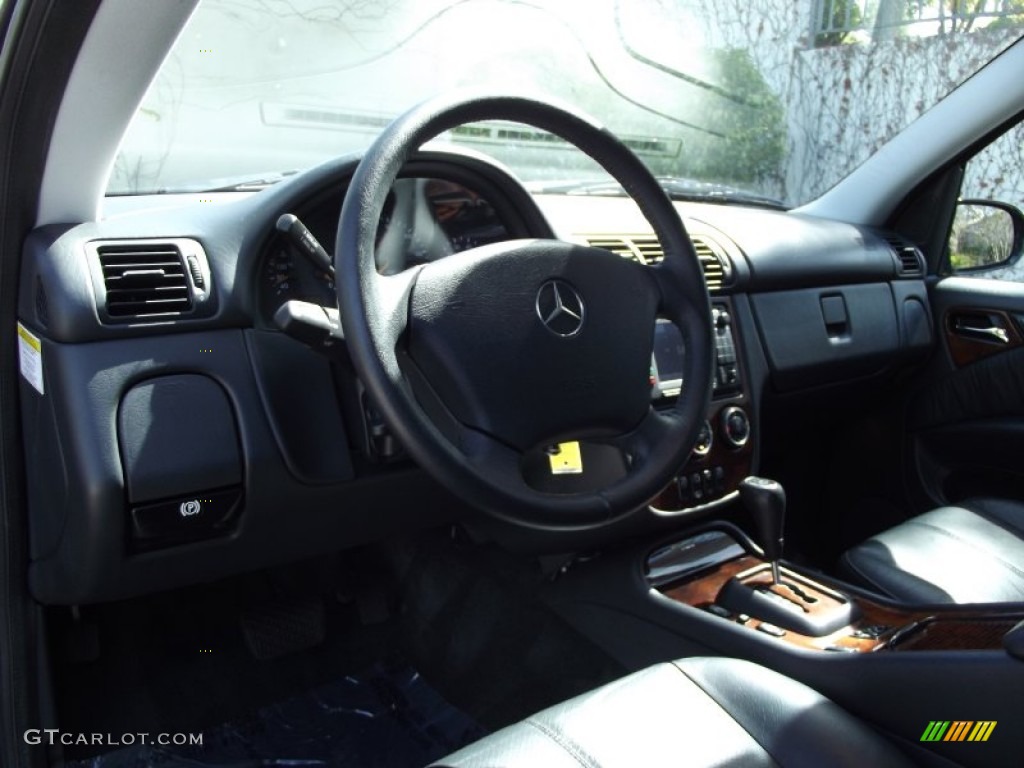 2005 ML 350 4Matic - Black / Charcoal photo #13