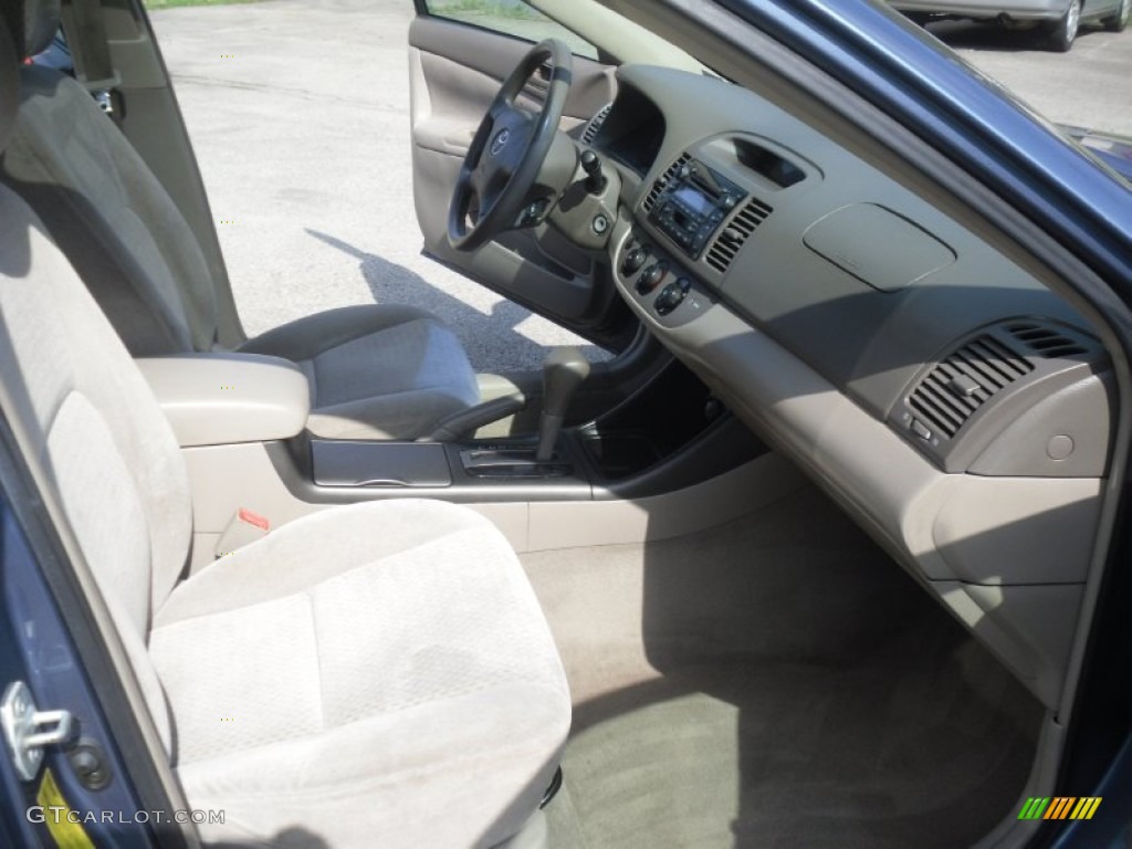 2002 Camry LE V6 - Catalina Blue Metallic / Taupe photo #10