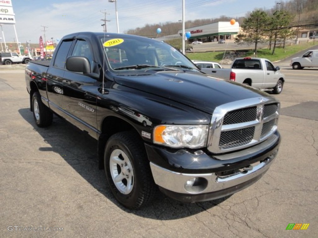 2003 Ram 1500 SLT Quad Cab 4x4 - Black / Dark Slate Gray photo #7