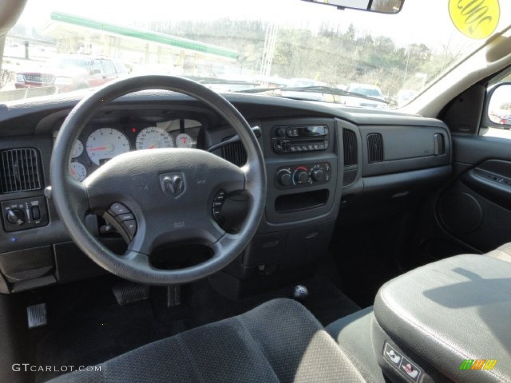 2003 Ram 1500 SLT Quad Cab 4x4 - Black / Dark Slate Gray photo #20