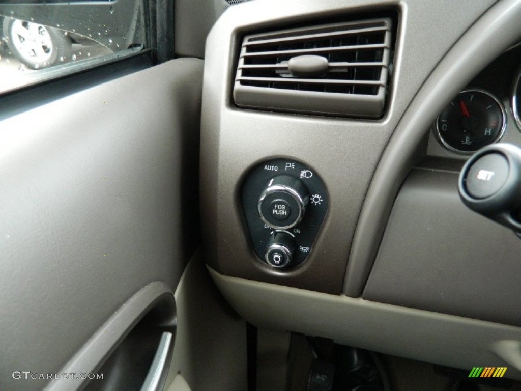 2007 Buick Rendezvous CX Controls Photo #62628632