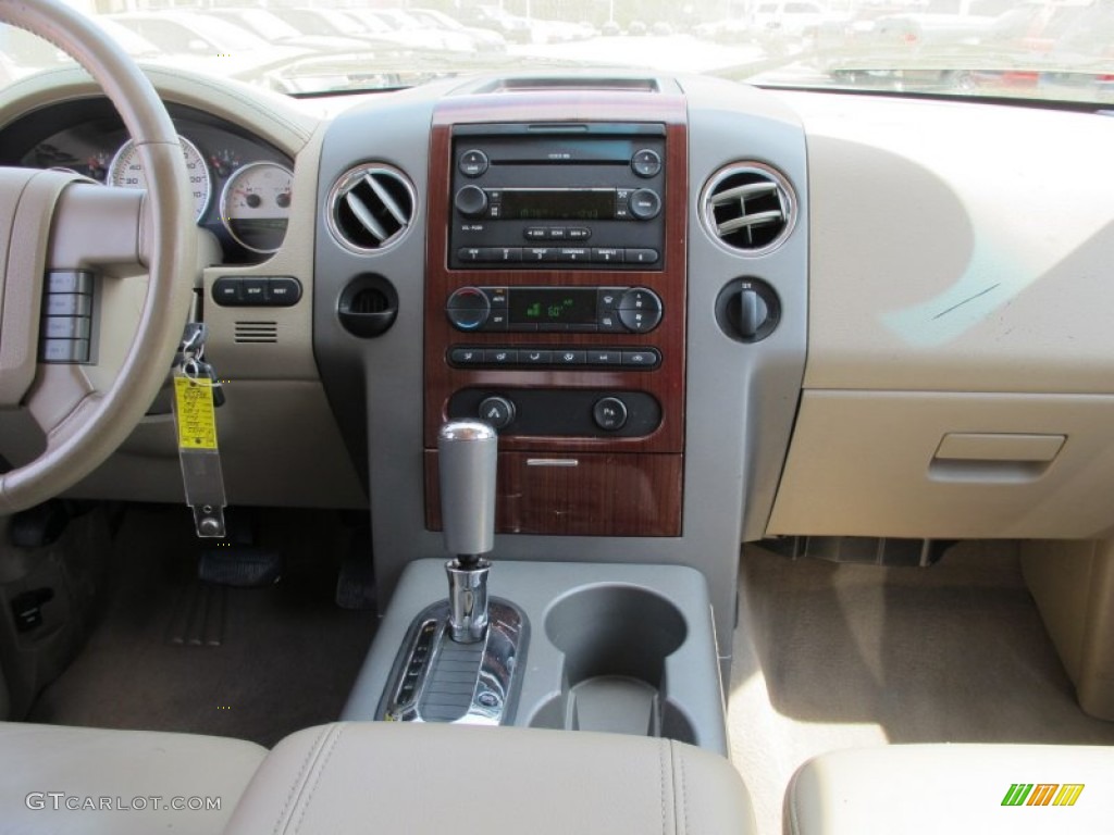 2005 F150 Lariat SuperCrew - Oxford White / Tan photo #11