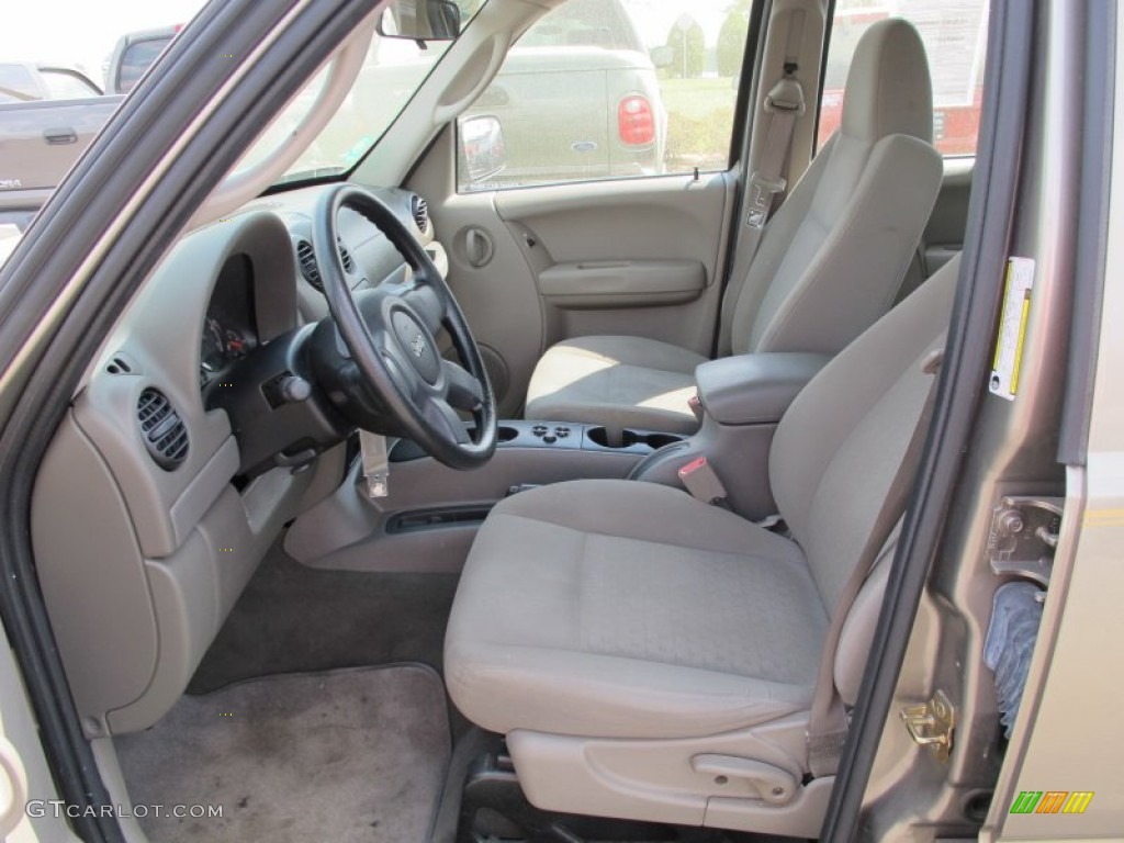 Khaki Interior 2006 Jeep Liberty Sport Photo #62629298