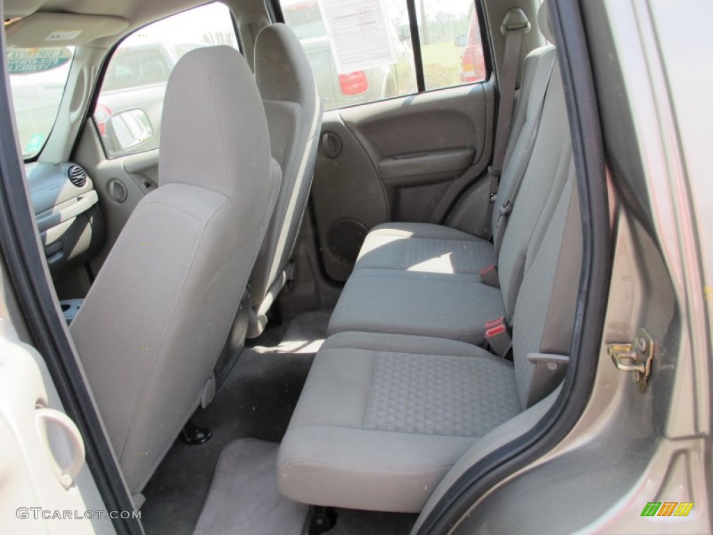 Khaki Interior 2006 Jeep Liberty Sport Photo #62629310
