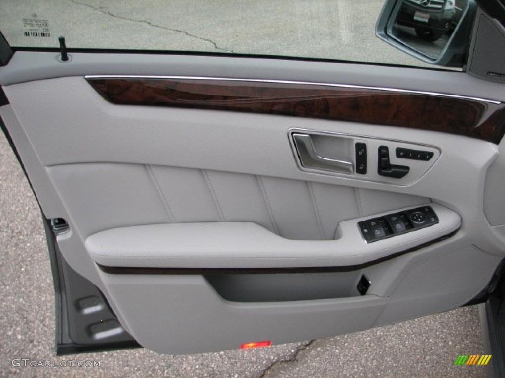 2012 Mercedes-Benz E 350 4Matic Wagon Ash/Dark Grey Door Panel Photo #62632073