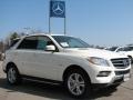 Arctic White - ML 350 4Matic Photo No. 3