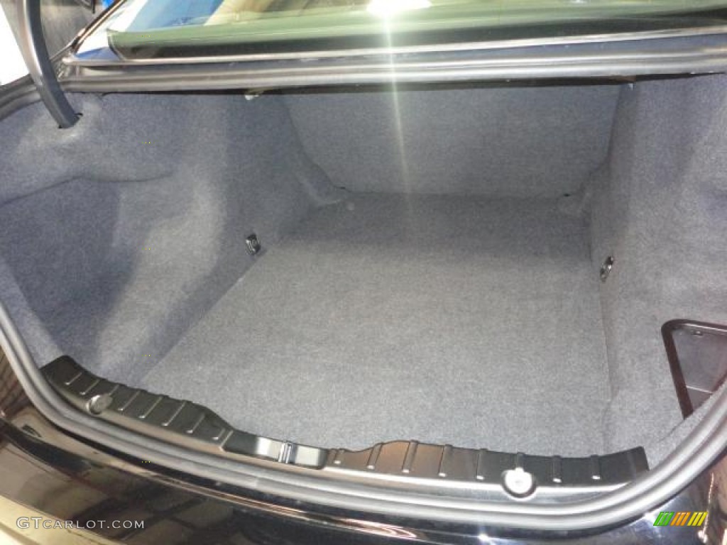 2011 BMW 5 Series 550i xDrive Sedan Trunk Photo #62634443