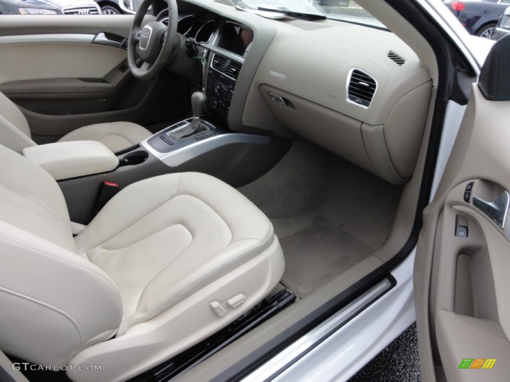 Linen Beige Interior 2010 Audi A5 2.0T quattro Coupe Photo #62642555